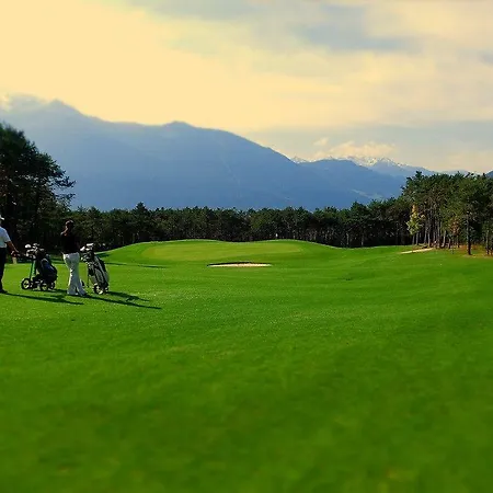 Kaysers Tirolresort - Wohlfuehlhotel Fuer Erwachsene Отель 4*