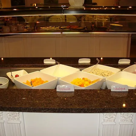 Kaysers Tirolresort - Wohlfuehlhotel Fuer Erwachsene 4*