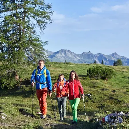 Kaysers Tirolresort - Wohlfuehlhotel Fuer Erwachsene Отель 4*